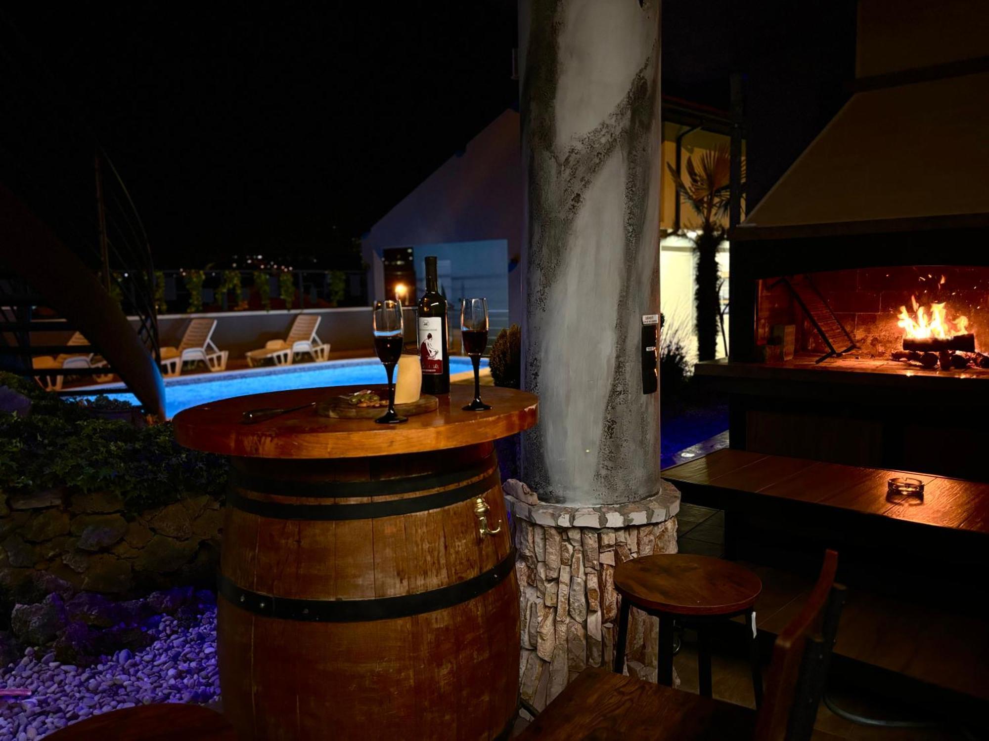 Villa - Rozic *